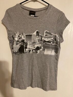 Girls' MCMANAGER Gray Las Vegas Graphic Tee